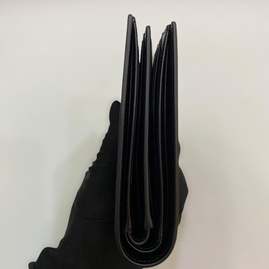 Montblanc 黑牛皮銀釦12卡對開短夾-8