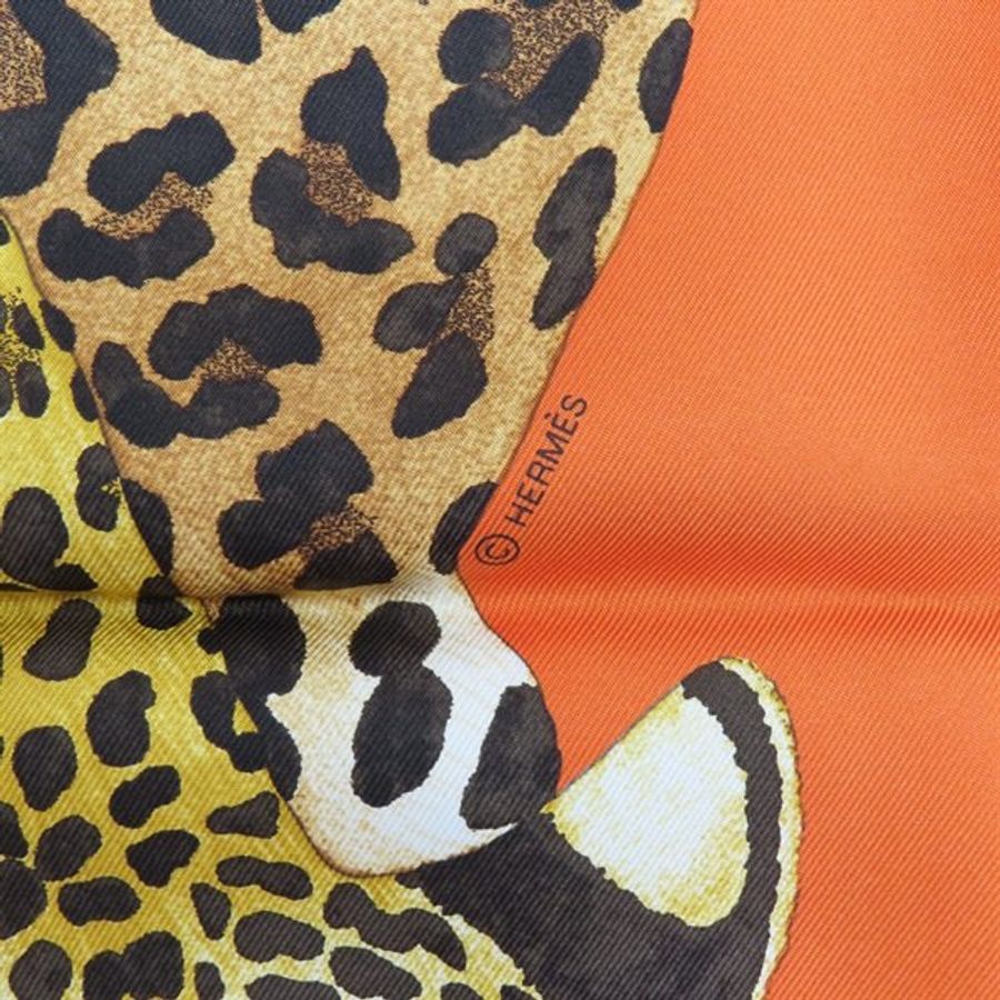 九成新 HERMES 橘色 絲質 豹 90x90 方形 絲巾 Hermès 愛馬仕-4