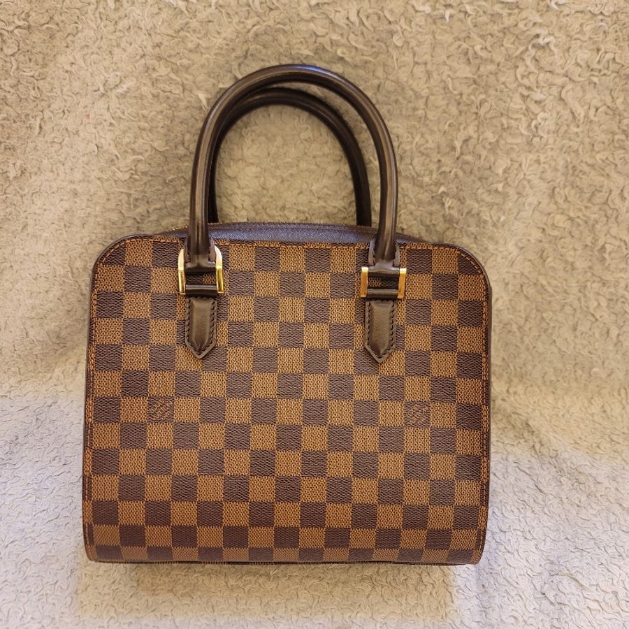 🎊斷捨離出清🎊LOUIS VUITTON LV N51155 棋盤格  Triana 手提包 豆腐包-0