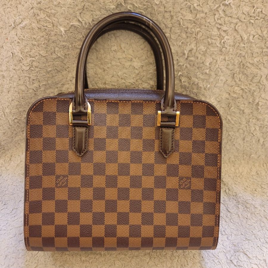 🎊斷捨離出清🎊LOUIS VUITTON LV N51155 棋盤格  Triana 手提包 豆腐包-5
