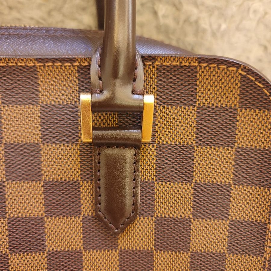 🎊斷捨離出清🎊LOUIS VUITTON LV N51155 棋盤格  Triana 手提包 豆腐包-9