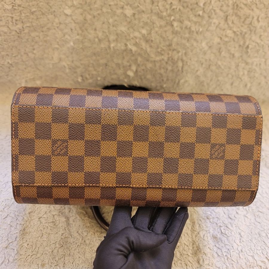 🎊斷捨離出清🎊LOUIS VUITTON LV N51155 棋盤格  Triana 手提包 豆腐包-10