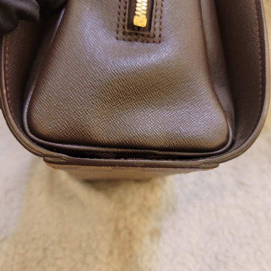 🎊斷捨離出清🎊LOUIS VUITTON LV N51155 棋盤格  Triana 手提包 豆腐包-23