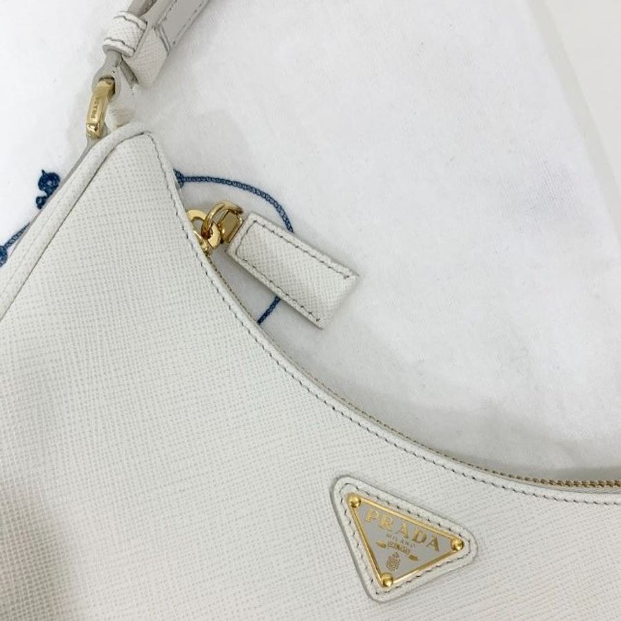 PRADA Re Edition Saffiano皮革肩背包 背帶可調-2