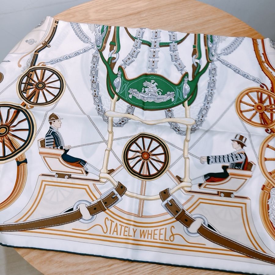 HERMES 愛馬仕方形馬車圖案絲巾90 X 90 CM STATELY WHEELS SCARF IN SILK-1