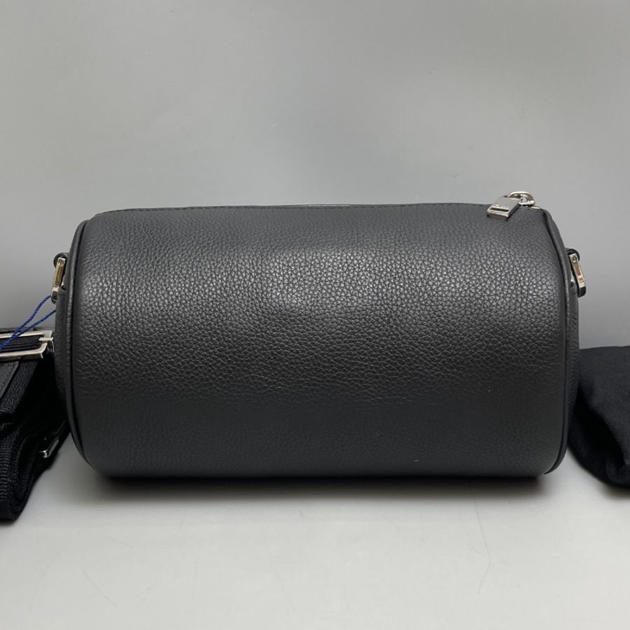 Dior Roller系列黑色荔枝紋圓筒包-1