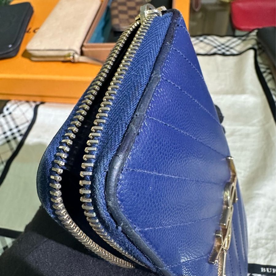 YSL 藍色荔枝牛皮長夾-38