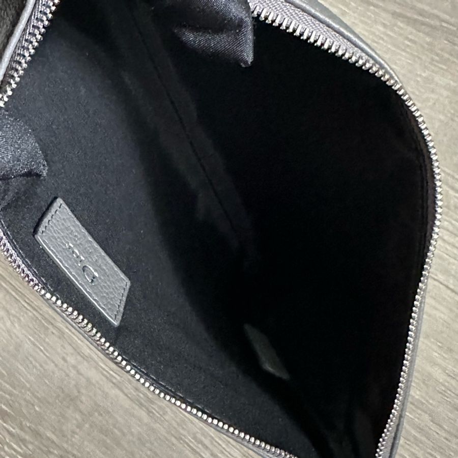 Dior Homme 灰色男裝真皮手拿包 極少使用-3