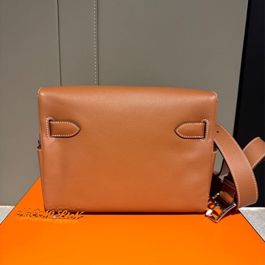全新現貨在台 Hermes kelly messenger pm 郵差包 信差包 藍心湄 金棕 銀釦 Ec皮-2