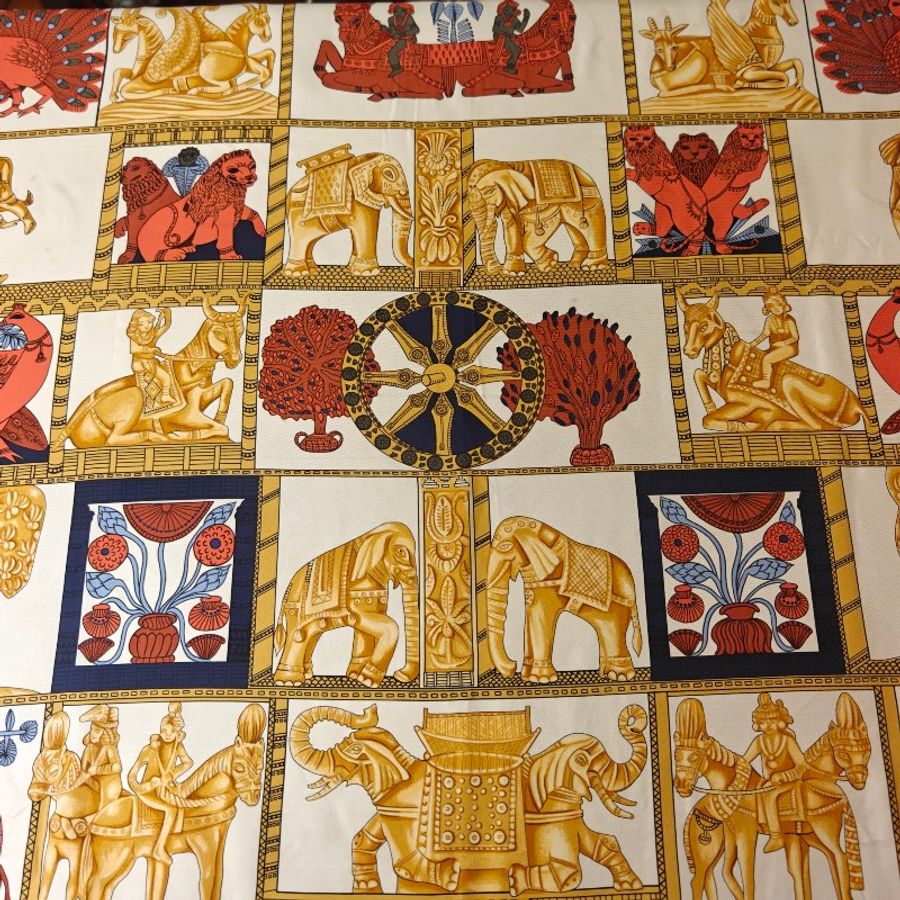 🍂超甜價🌞Hermès 愛馬仕 大方巾 絲巾 披肩 真絲 silk scarf 圍巾-8