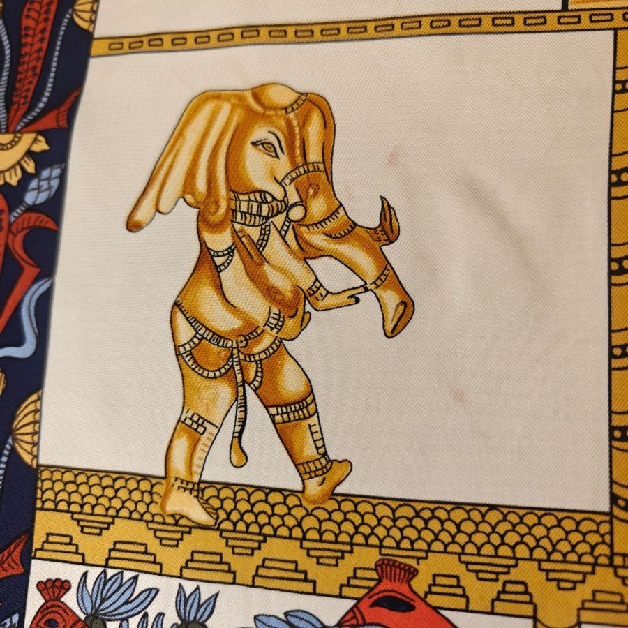 🍂超甜價🌞Hermès 愛馬仕 大方巾 絲巾 披肩 真絲 silk scarf 圍巾-14