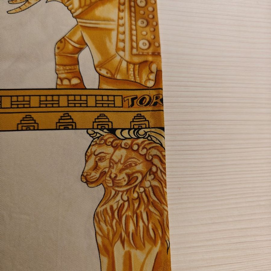 🍂超甜價🌞Hermès 愛馬仕 大方巾 絲巾 披肩 真絲 silk scarf 圍巾-25
