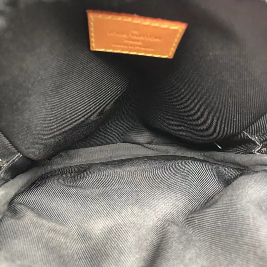 Louis Vuitton lv nigo聯名相機包-7