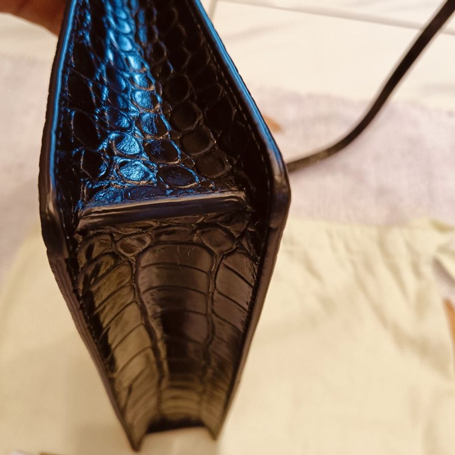 BURBERRY 巴寶莉 專櫃款 黑色TB腋下包 單肩包 晚宴包 手拿包 鱷魚壓紋肩背包 女包-8