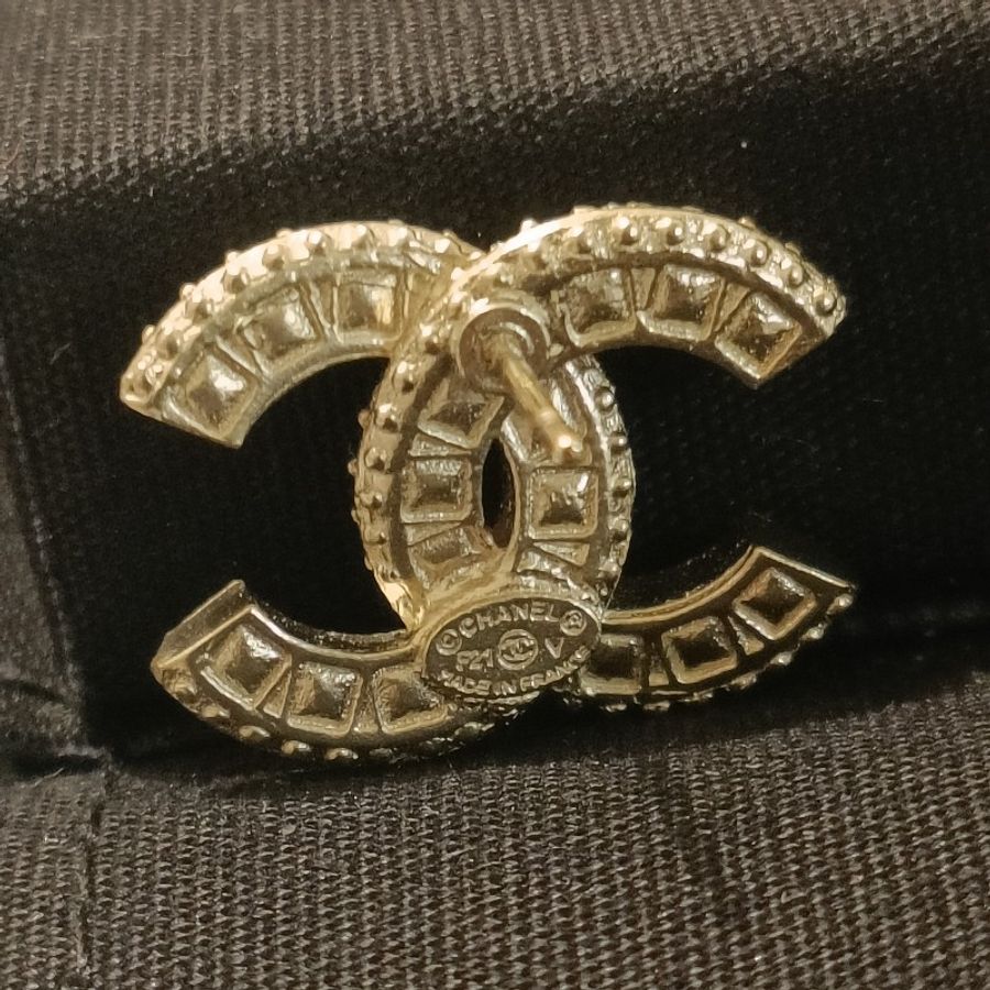 Chanel 香奈兒 金色 經典雙 C logo 滿鑽 耳針耳環-13