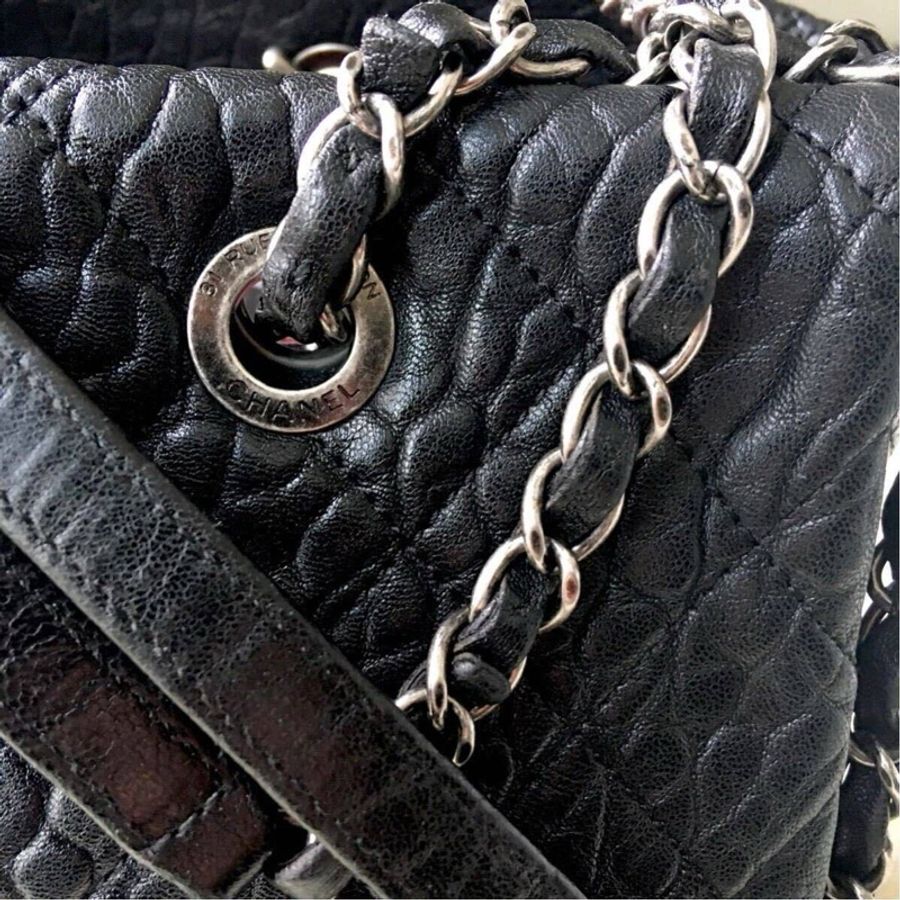 CHANEL Vintage🖤黑銀荔枝牛皮肩背包-6