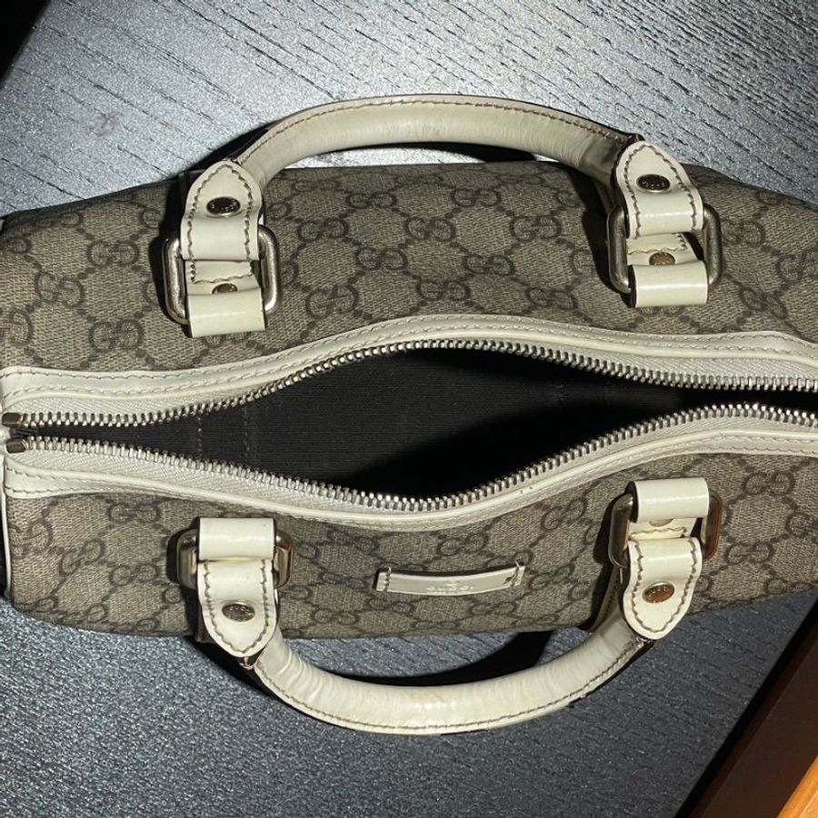 GUCCI Joy系列193604 雙G緹花防水PVC小波士頓包(駝色白邊)-7