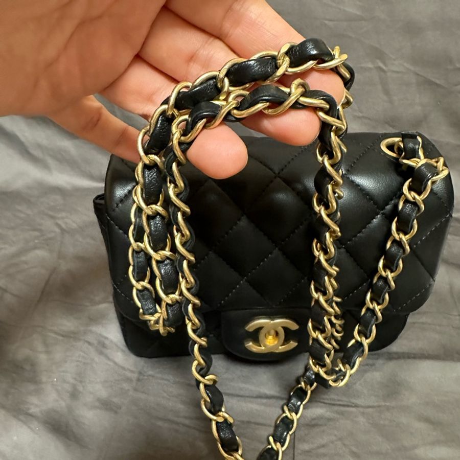 Chanel 方胖子17 cm 黑色羊皮，復古金扣-7