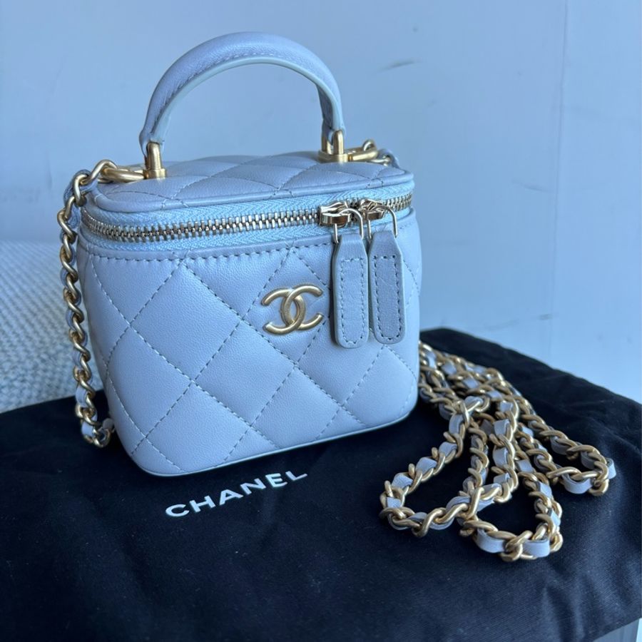 Chanel 提把款 小方盒-1