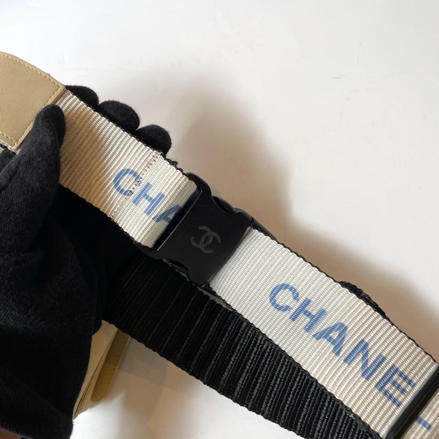Chanel米白布logo腰包-2