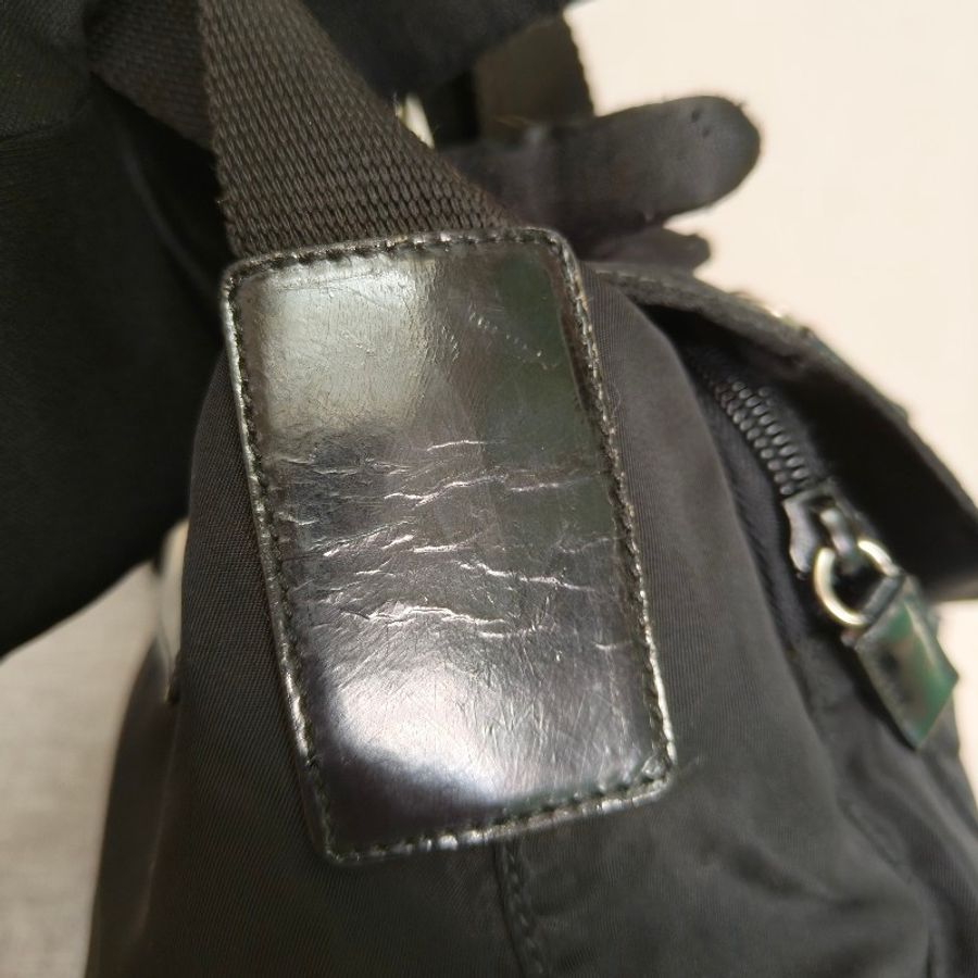 【🐍蛇吧拉系】🧧新春甜甜價至2/3🧧㊣✨PRADA✨普拉達 黑色 輕量 帆布 皮革 單釦 掀蓋式 郵差包 肩背包 斜背包 /二手包/二手精品/保證正品🌳二手樹屋🌳-10