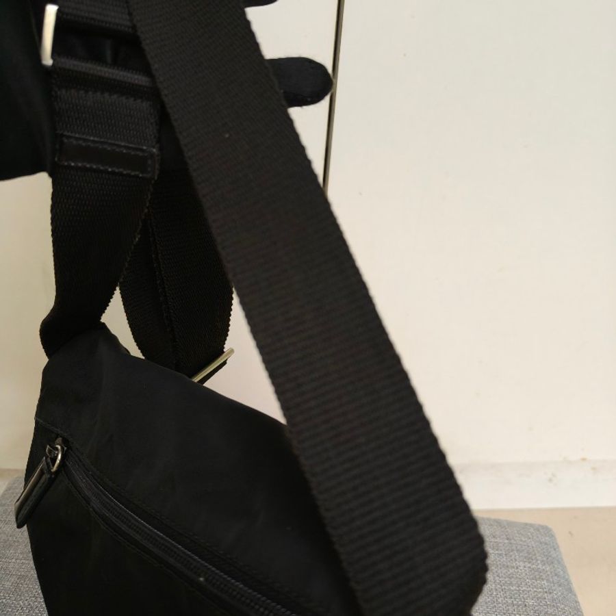 【🐍蛇吧拉系】🧧新春甜甜價至2/3🧧㊣✨PRADA✨普拉達 黑色 輕量 帆布 皮革 單釦 掀蓋式 郵差包 肩背包 斜背包 /二手包/二手精品/保證正品🌳二手樹屋🌳-32