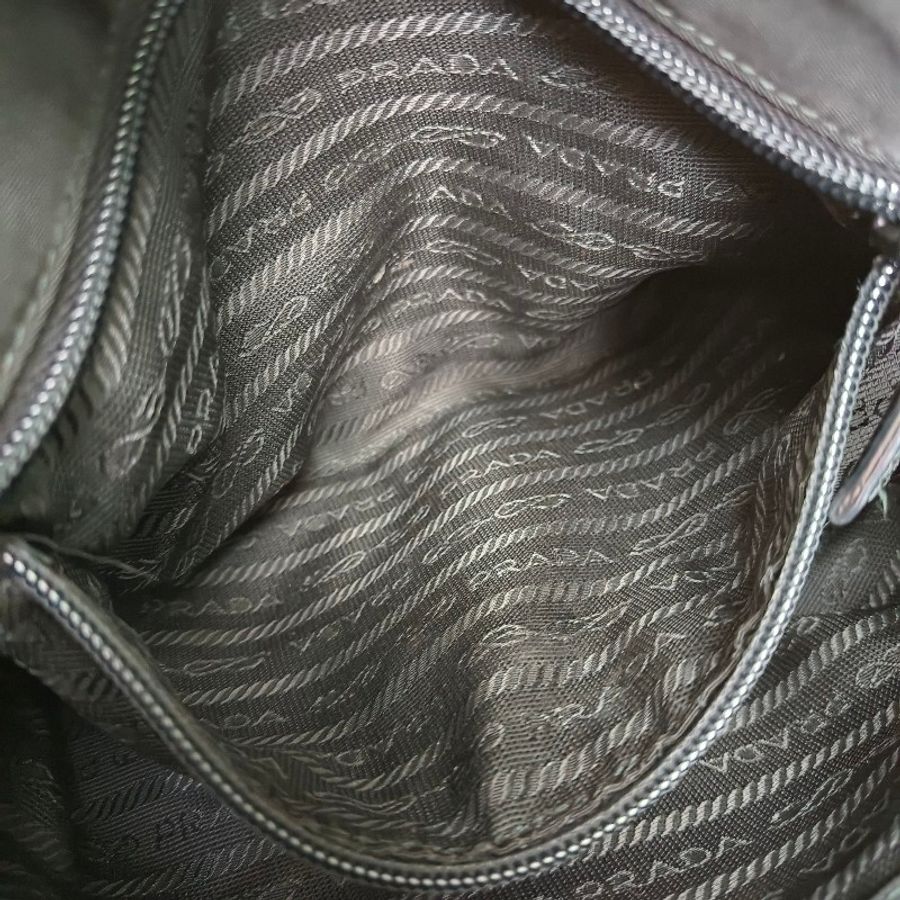 【🐍蛇吧拉系】🧧新春甜甜價至2/3🧧㊣✨PRADA✨普拉達 黑色 輕量 帆布 皮革 單釦 掀蓋式 郵差包 肩背包 斜背包 /二手包/二手精品/保證正品🌳二手樹屋🌳-42