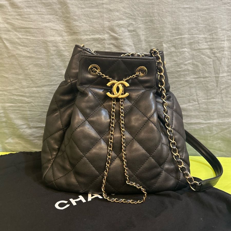 Chanel 水桶（黑金）-0