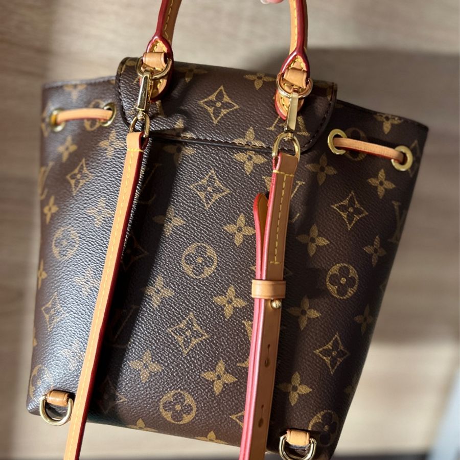LV M45502 Montsouris BB 老花皮革後背包-4