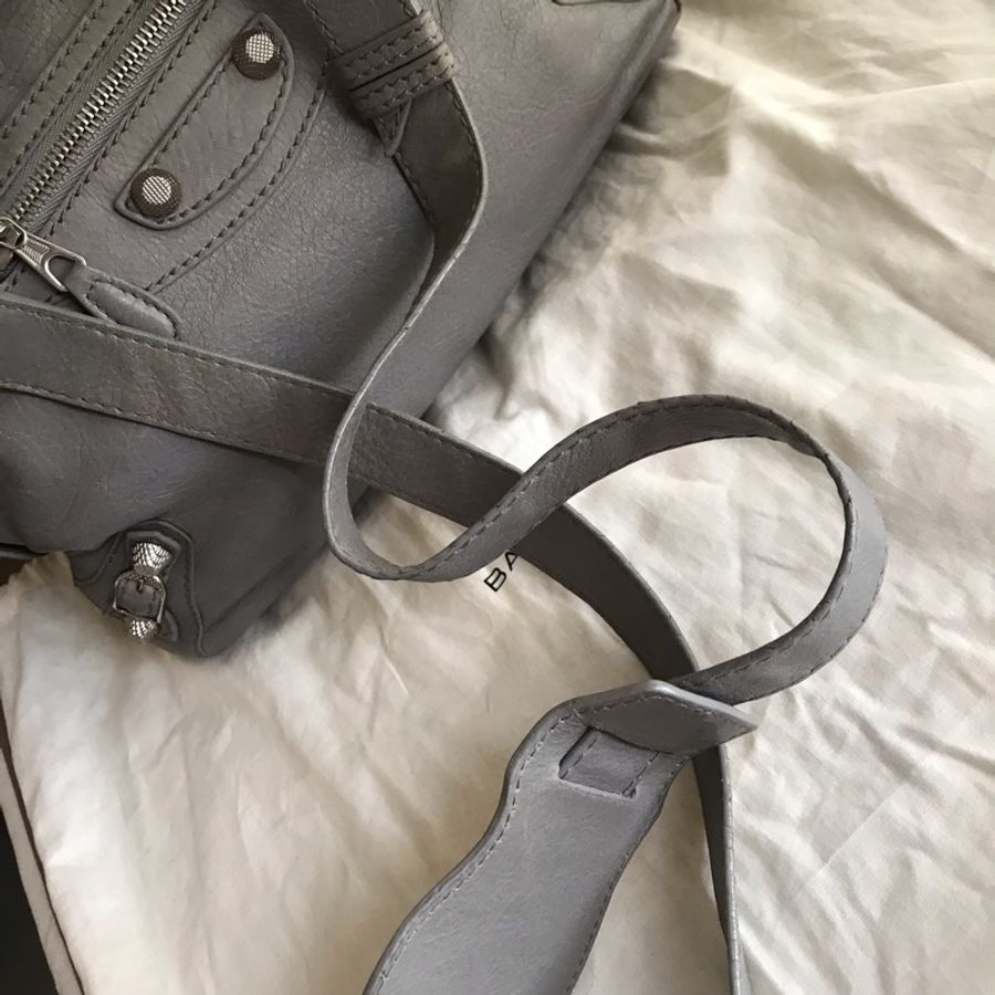 機車包系列-小包💝Balenciaga巴黎世家-機車mini🌠貝殼包/手提/斜背/側背🌠正品🌠況好🌠 率性又🉑️❤️-39