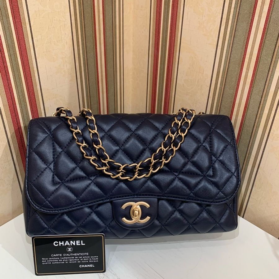 Chanel  金扣深藍色羊皮CF 口蓋鏈條包經典百搭款-6