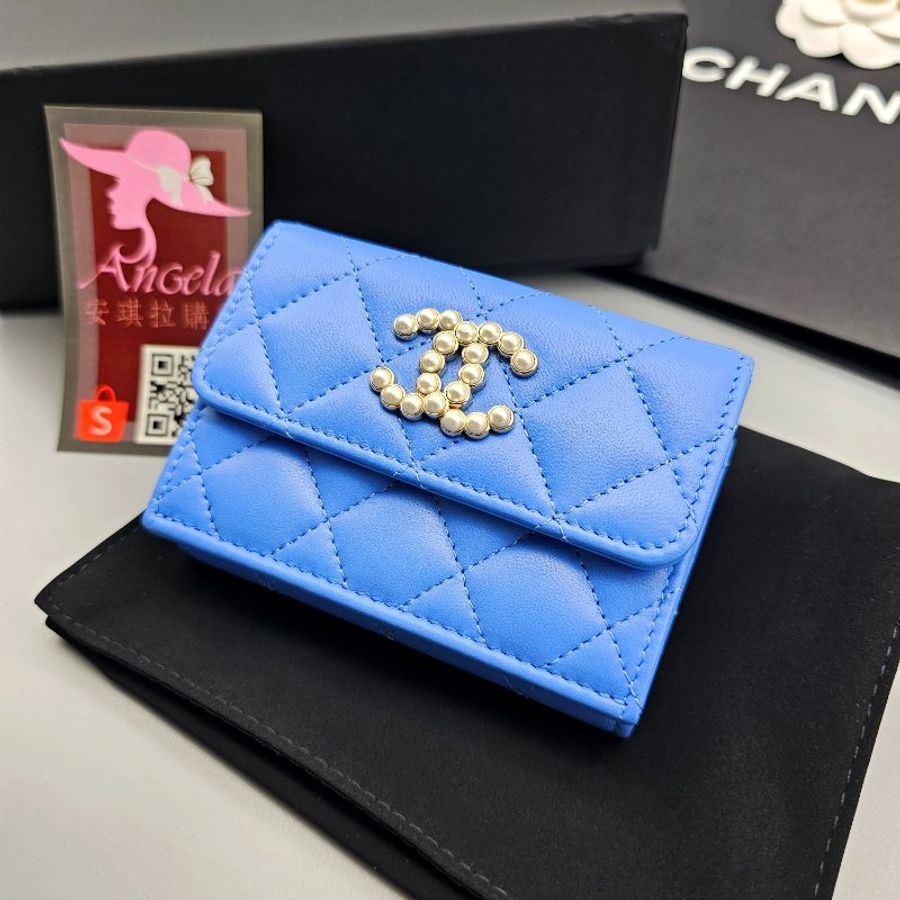 Chanel 香奈兒 限量 小型口蓋皮夾 小羊皮 珍珠標誌 繽紛圓點內理 淡藍 CF短夾-1