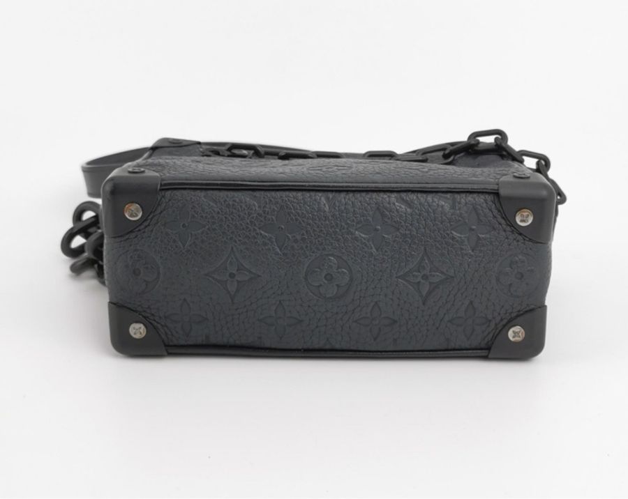Louis Vuitton (LV)Soft Trunk 老花壓紋,黑盒子堅斜孭包(男裝)-3