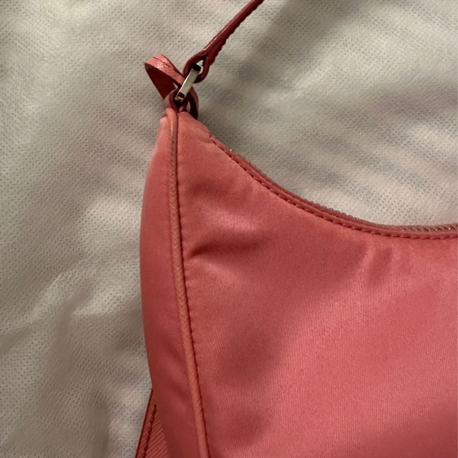 PRADA 粉色hobo短肩帶 月牙包口-18