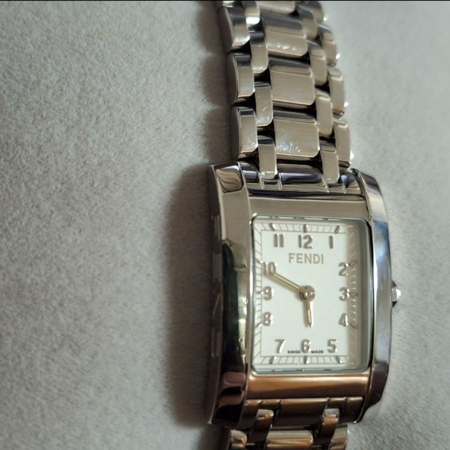 Fendi 7000L 長方形鏈帶腕錶-2