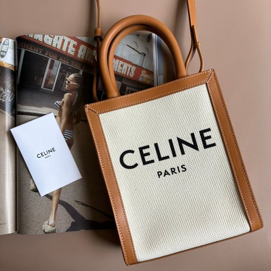 ::CELINE:: 焦糖皮革邊 白色帆布琴譜包 手提斜背兩用-0