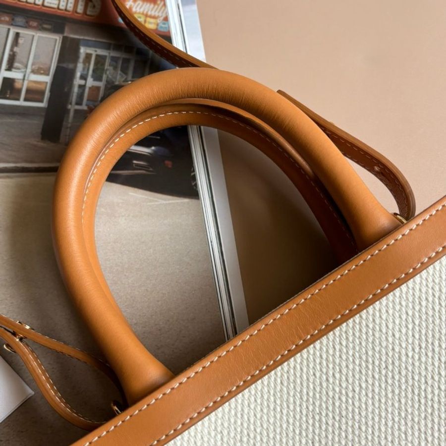 ::CELINE:: 焦糖皮革邊 白色帆布琴譜包 手提斜背兩用-7