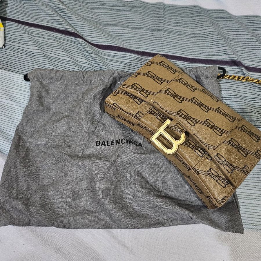 balenciaga 經典老花牛皮 woc-4