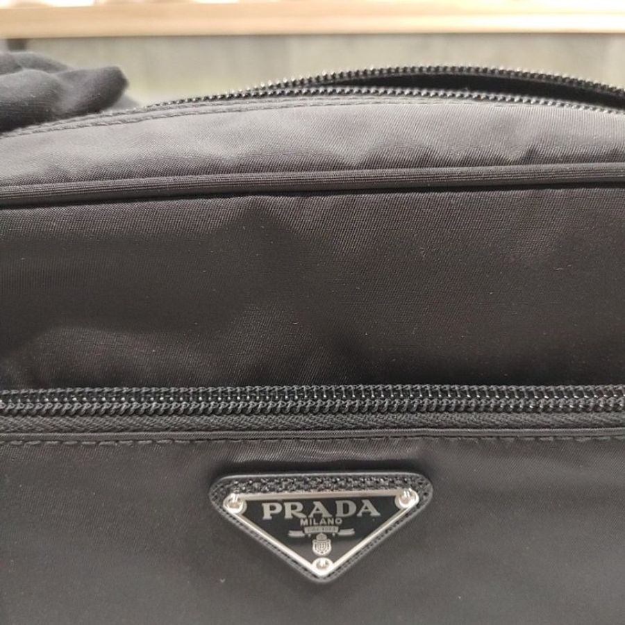 🌸2025春夏新品🌸Prada 1BC167 倒三角標尼龍黑色肩背包-6