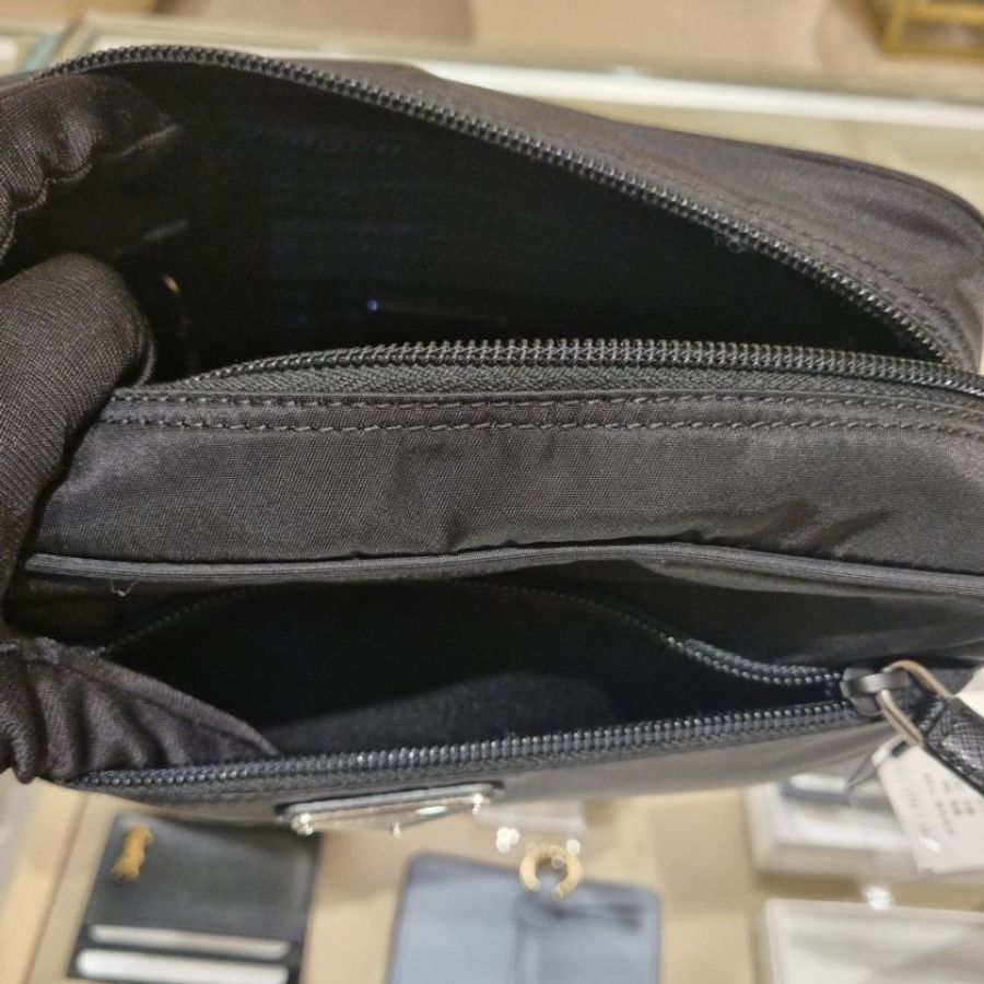 🌸2025春夏新品🌸Prada 1BC167 倒三角標尼龍黑色肩背包-10