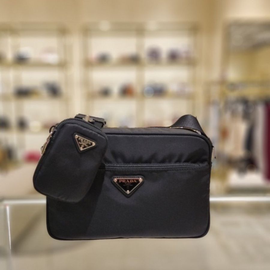 🌸2025春夏新品🌸Prada 1BC167 倒三角標尼龍黑色肩背包-16