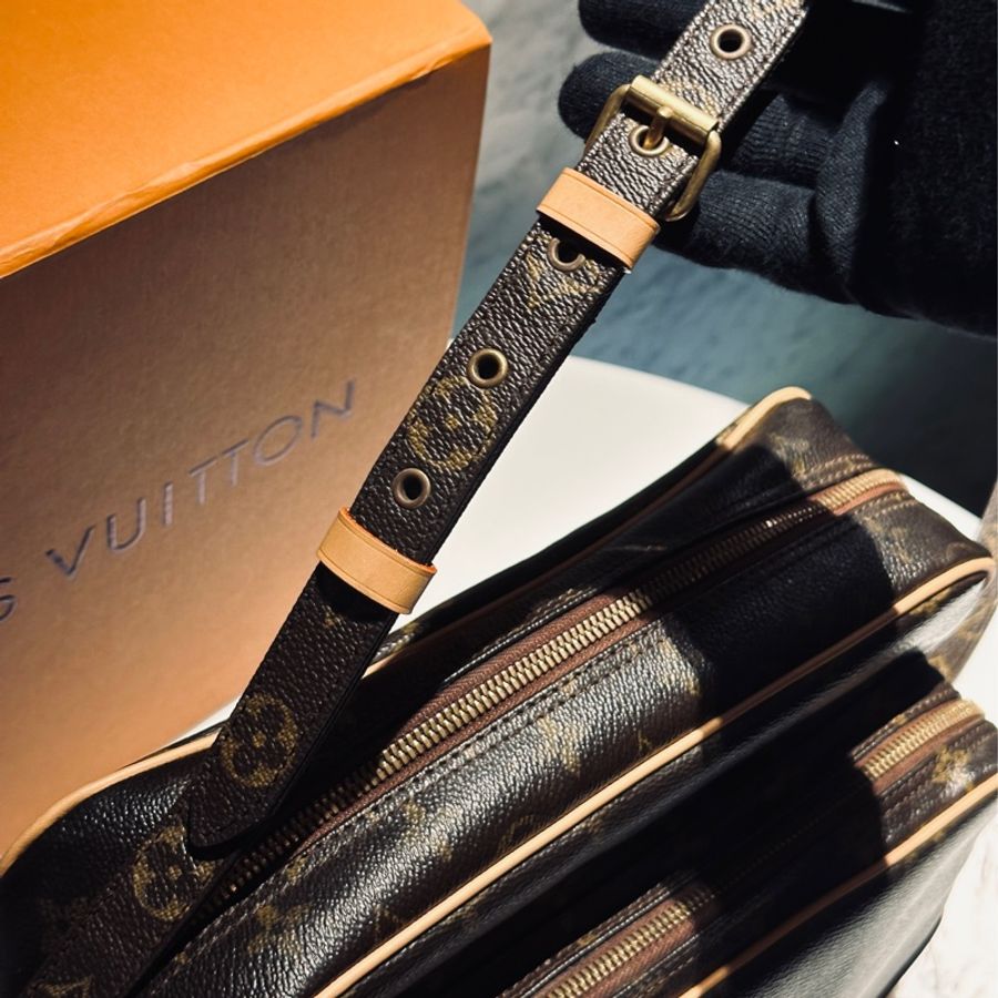 Lv老花雙層相機包🤎98新🔥男女同款經典Vintage🔥-28
