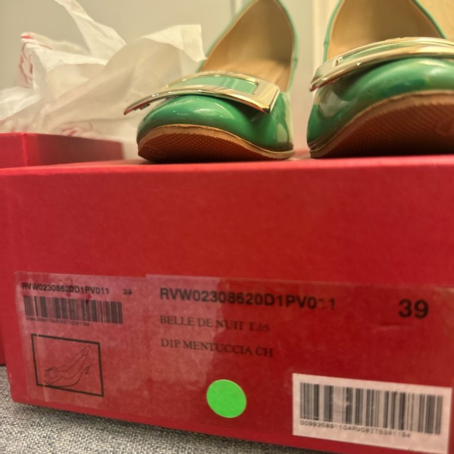 Roger vivier 薄荷色經典方釦漆皮高跟鞋39號-12