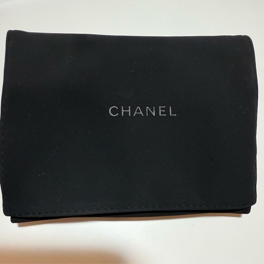 CHANEL經典荔枝皮金扣三折短夾(黑)-7