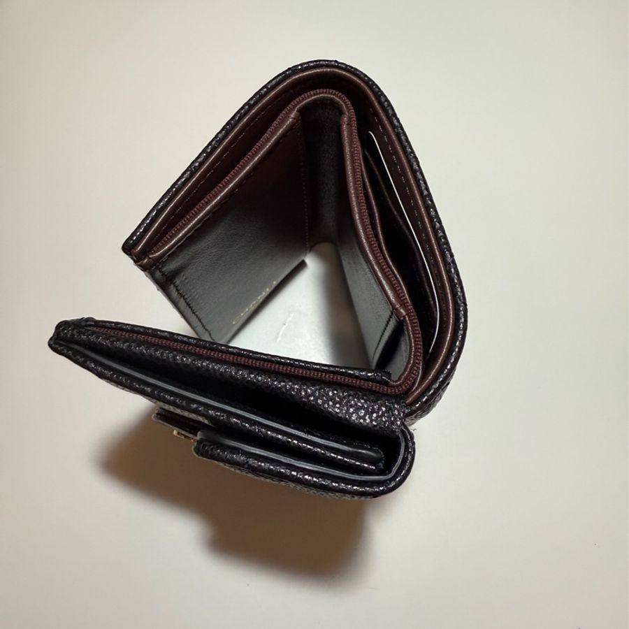 CHANEL經典荔枝皮金扣三折短夾(黑)-16