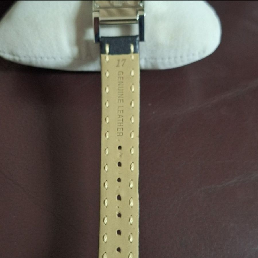 Fendi Orologi 黑色皮革腕錶-10
