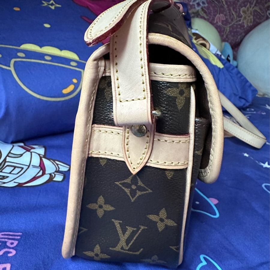 LOUIS VUITTON Sologne cloth handbag-8