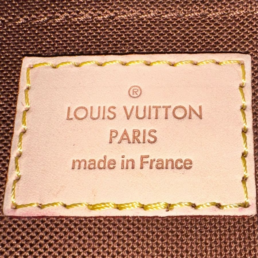 LOUIS VUITTON Sologne cloth handbag-19