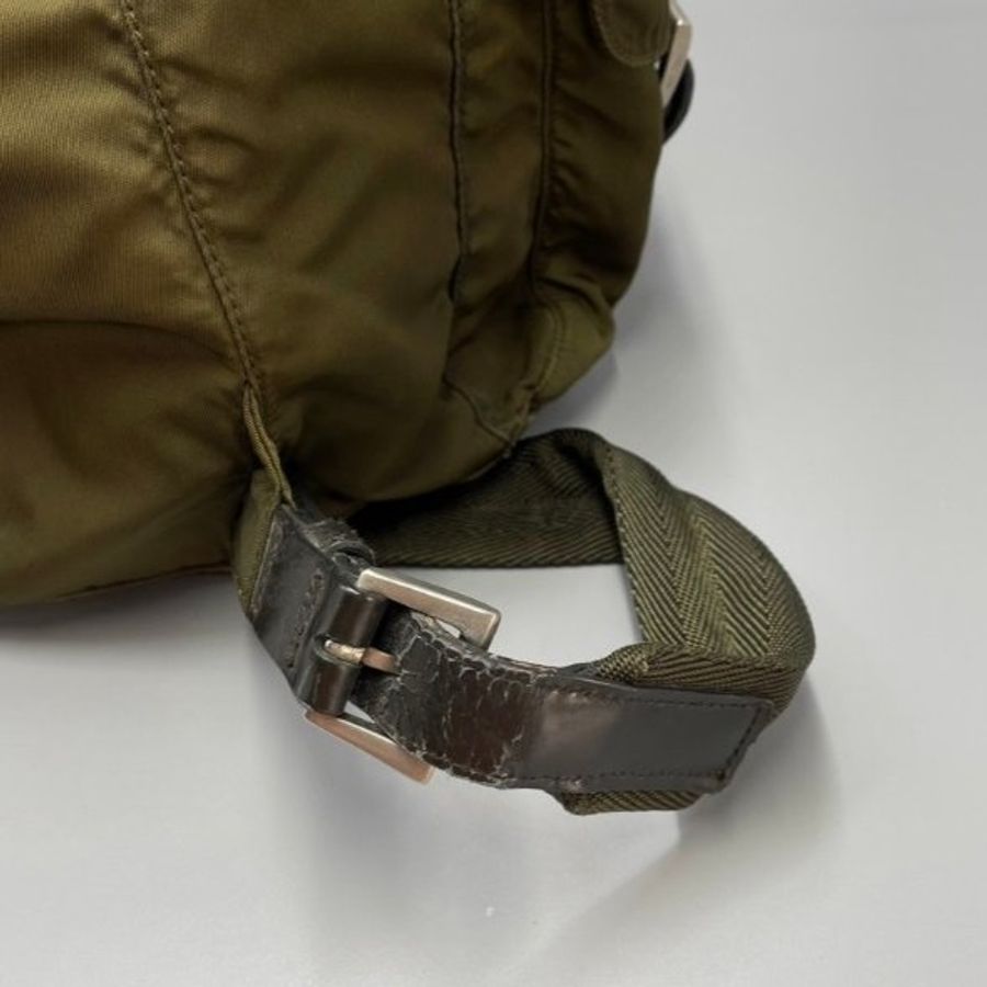 Prada軍綠降落傘後背包-10