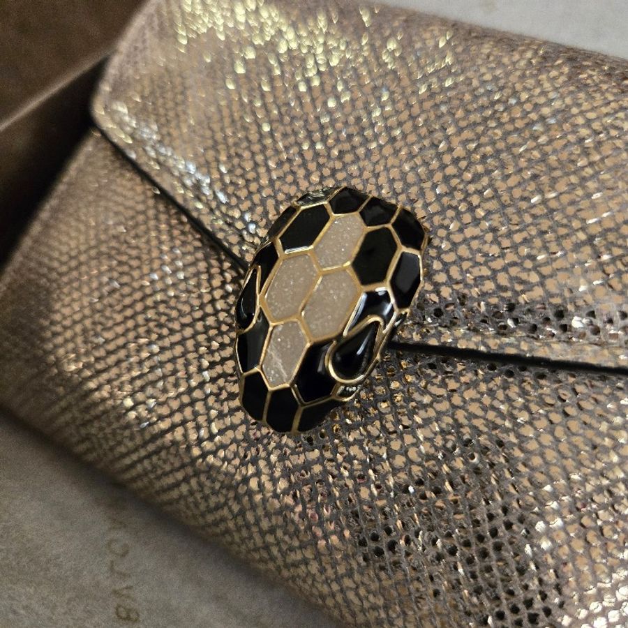 (全新品)寶格麗SERPENTI FOREVER三折皮夾-5